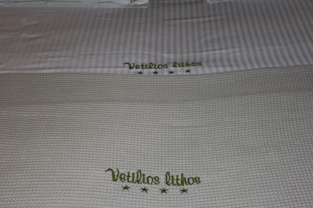 Vetilios Lithos Boutique Hotel Neo Oitilo Exterior photo