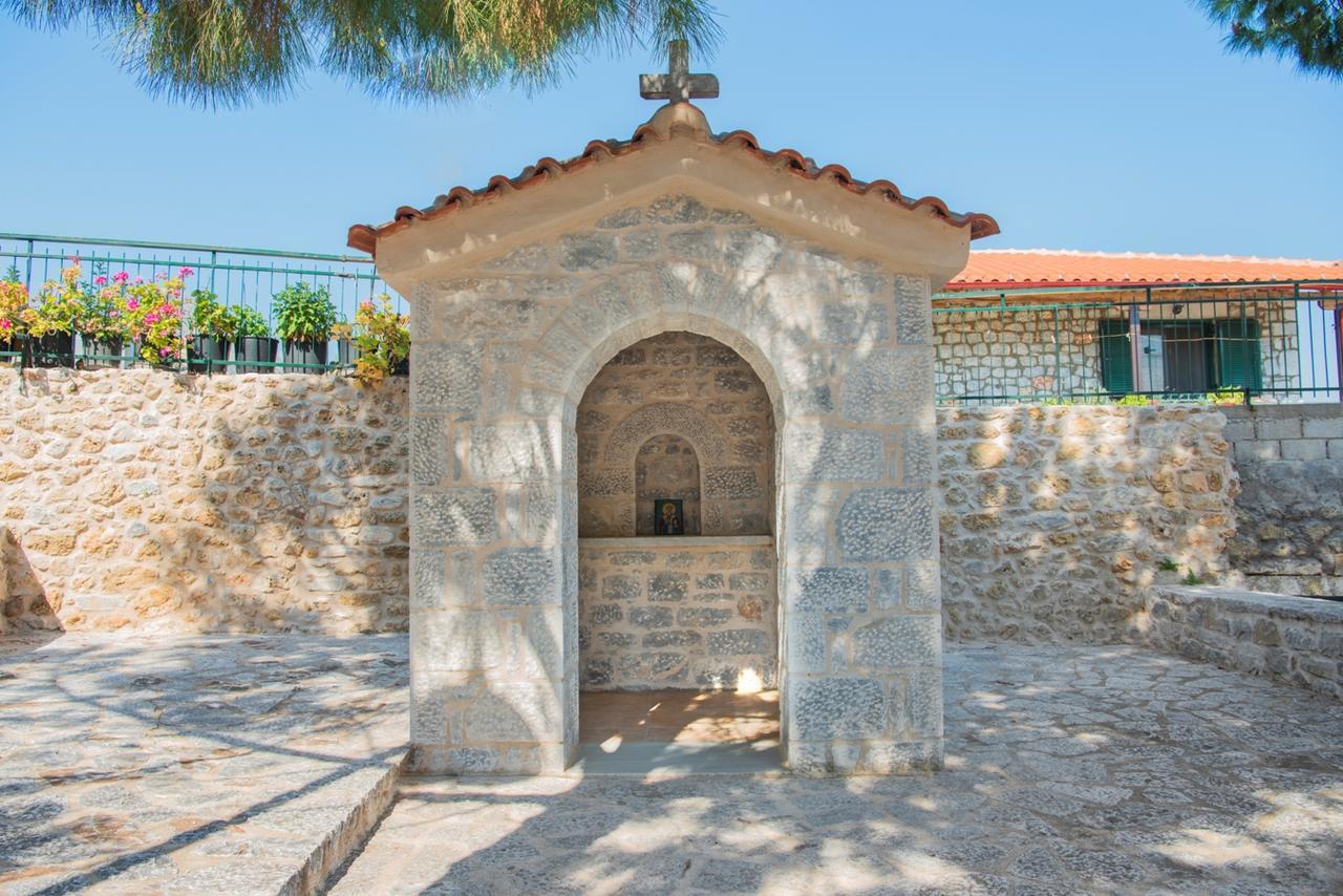 Vetilios Lithos Boutique Hotel Neo Oitilo Exterior photo